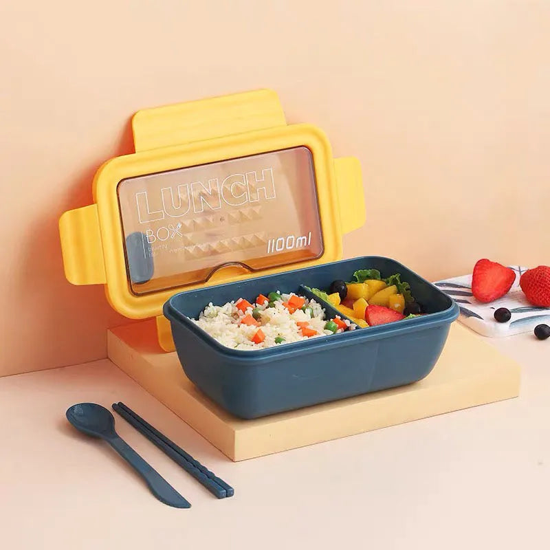 Green four-layer partitioned plastic bento lunch box with 20.5cm dimensions