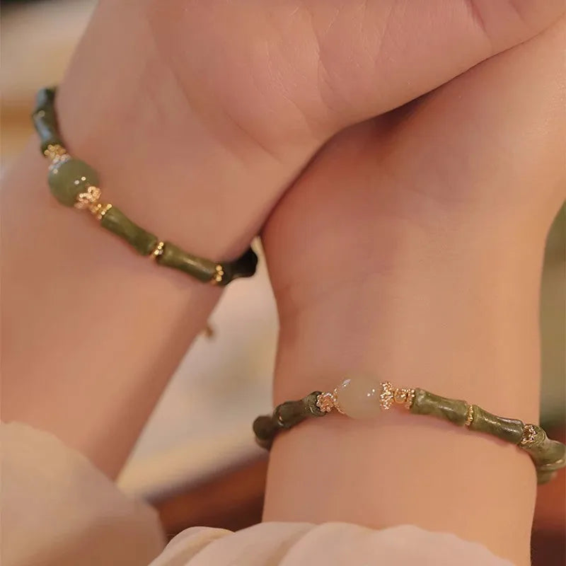 Women's geometric Hetian jade bracelet with round elements in dark green and light colour options