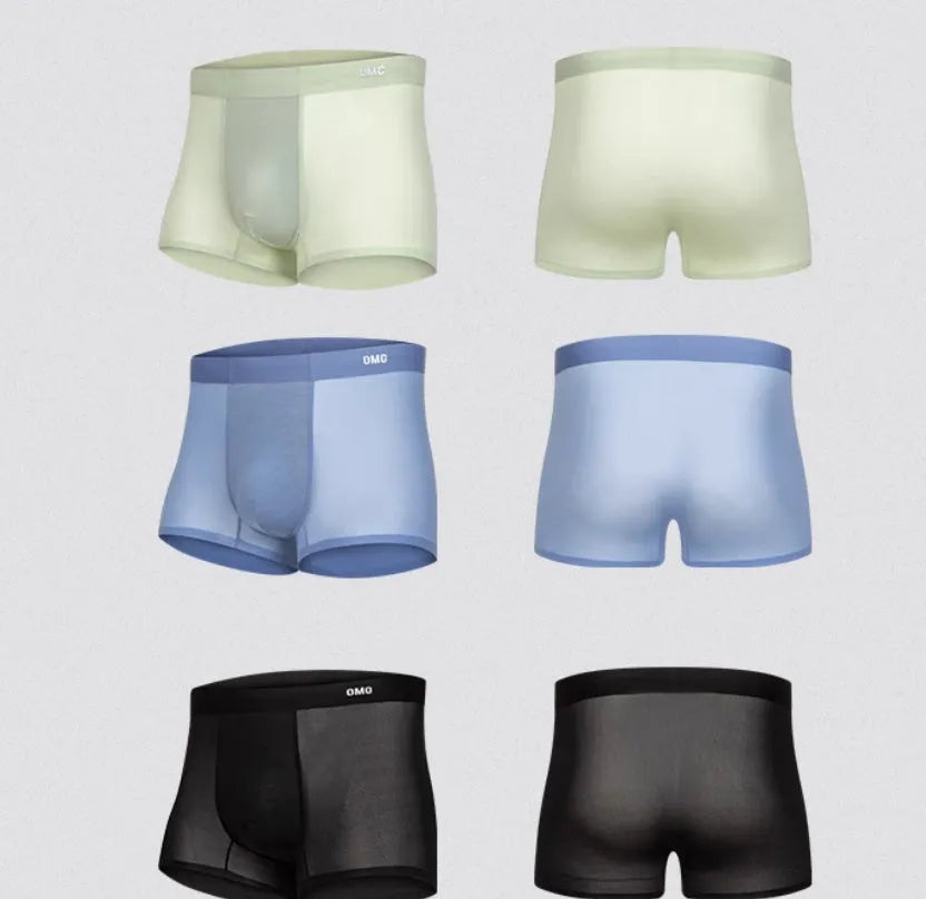 Seamless men's sports underwear in four colours with antibacterial fabric for athletic wear
