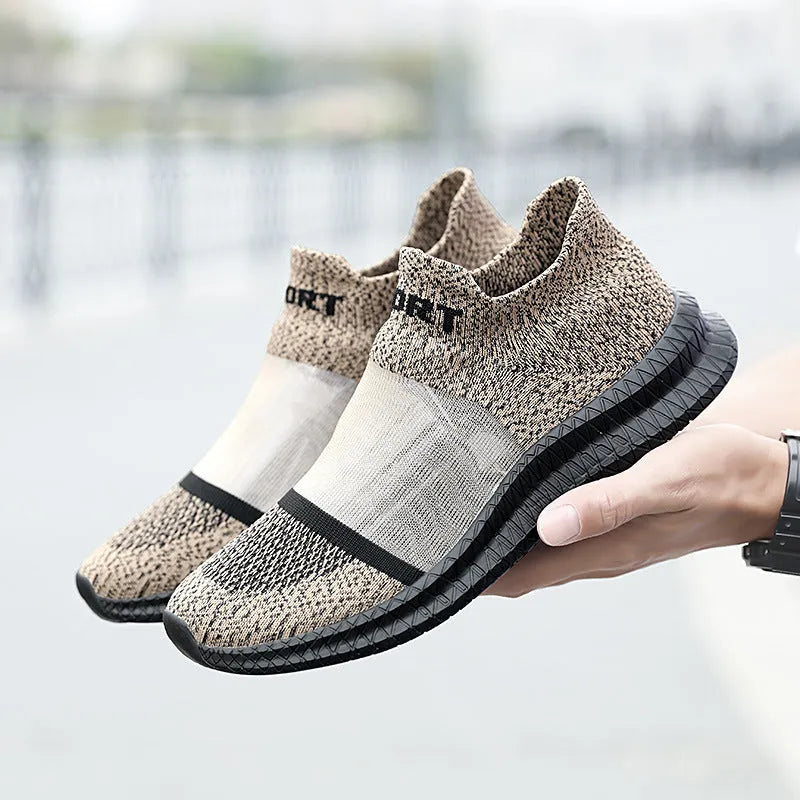 Breathable low-top Flyknit sock shoes in multiple colours with lace-up closure and round toe.