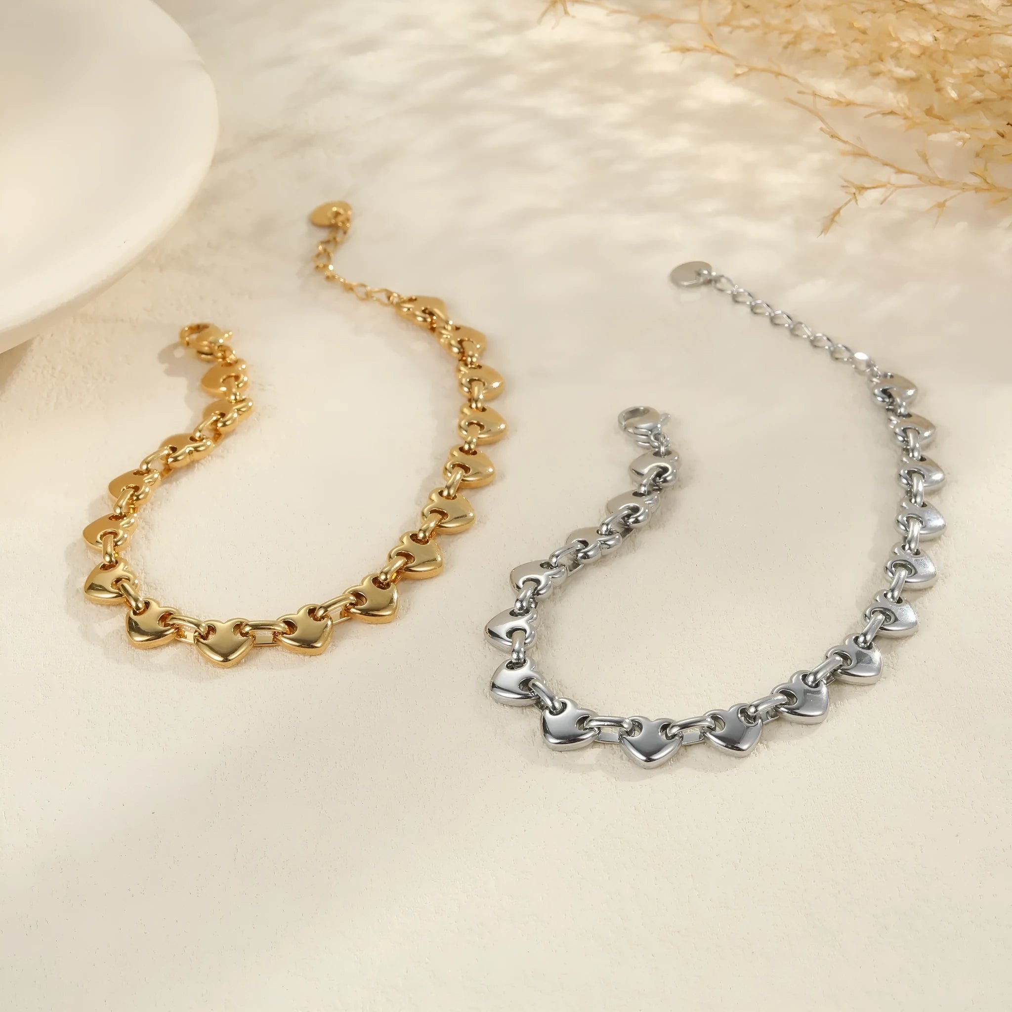 Women's geometric hollowed heart bracelet in gold or steel electroplated finish