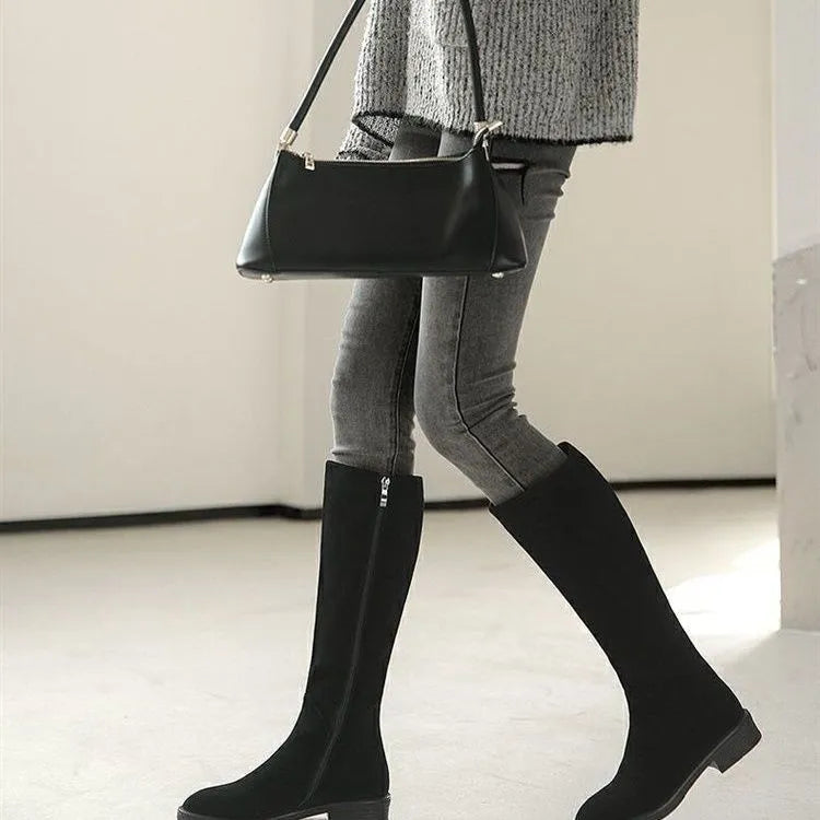 Women's solid colour frost-finished sheepskin Martin boots flat heel front lace-up round toe black with velvet