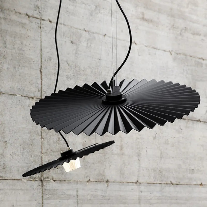 Nordic post-modern simple iron pendant chandelier in black with 35cm diameter for restaurant or bar use