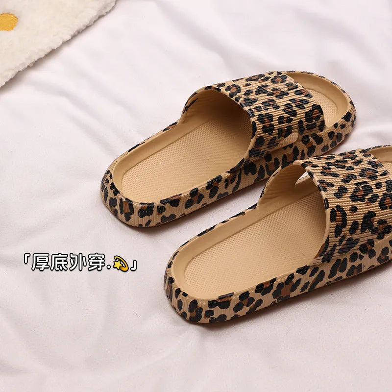 Women's leopard print slippers with thick EVA sole in Korean style fashion for indoor outdoor summer wear