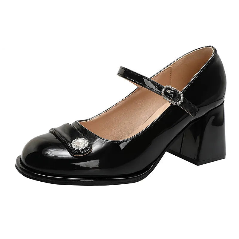 Women's black patent leather wide-fit heels with chunky heel and round toe