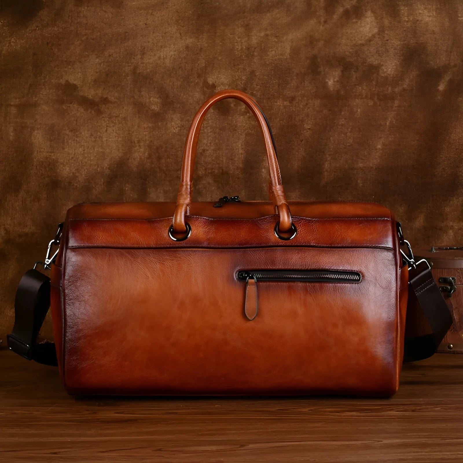 Handmade European retro leather bag in vintage brown with first layer cowhide construction and below 20L capacity