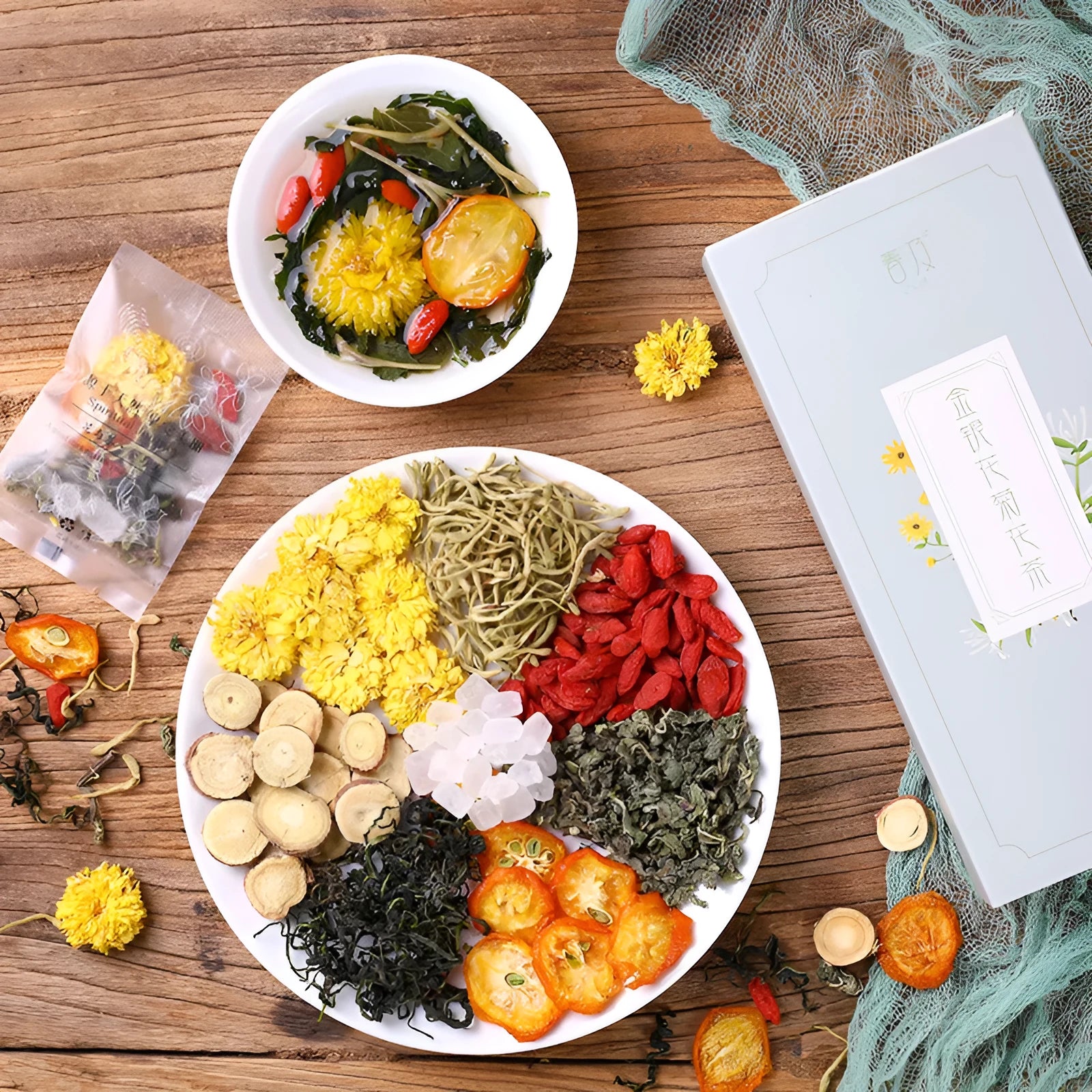 Honeysuckle chrysanthemum tea boxes with tea bags and complimentary cups in bundle packaging