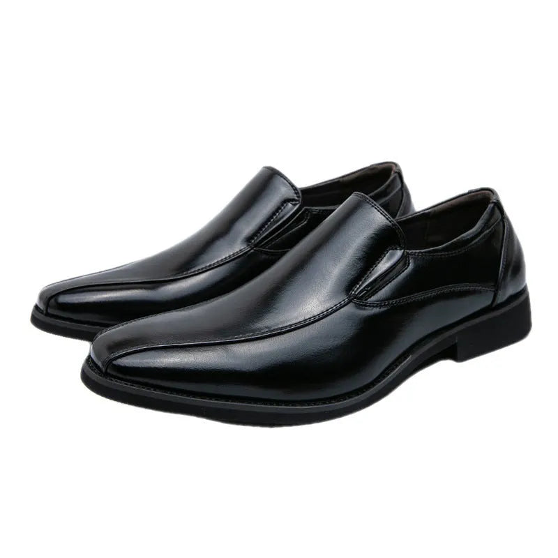Men's black pointed toe patent leather casual shoes with flat rubber sole