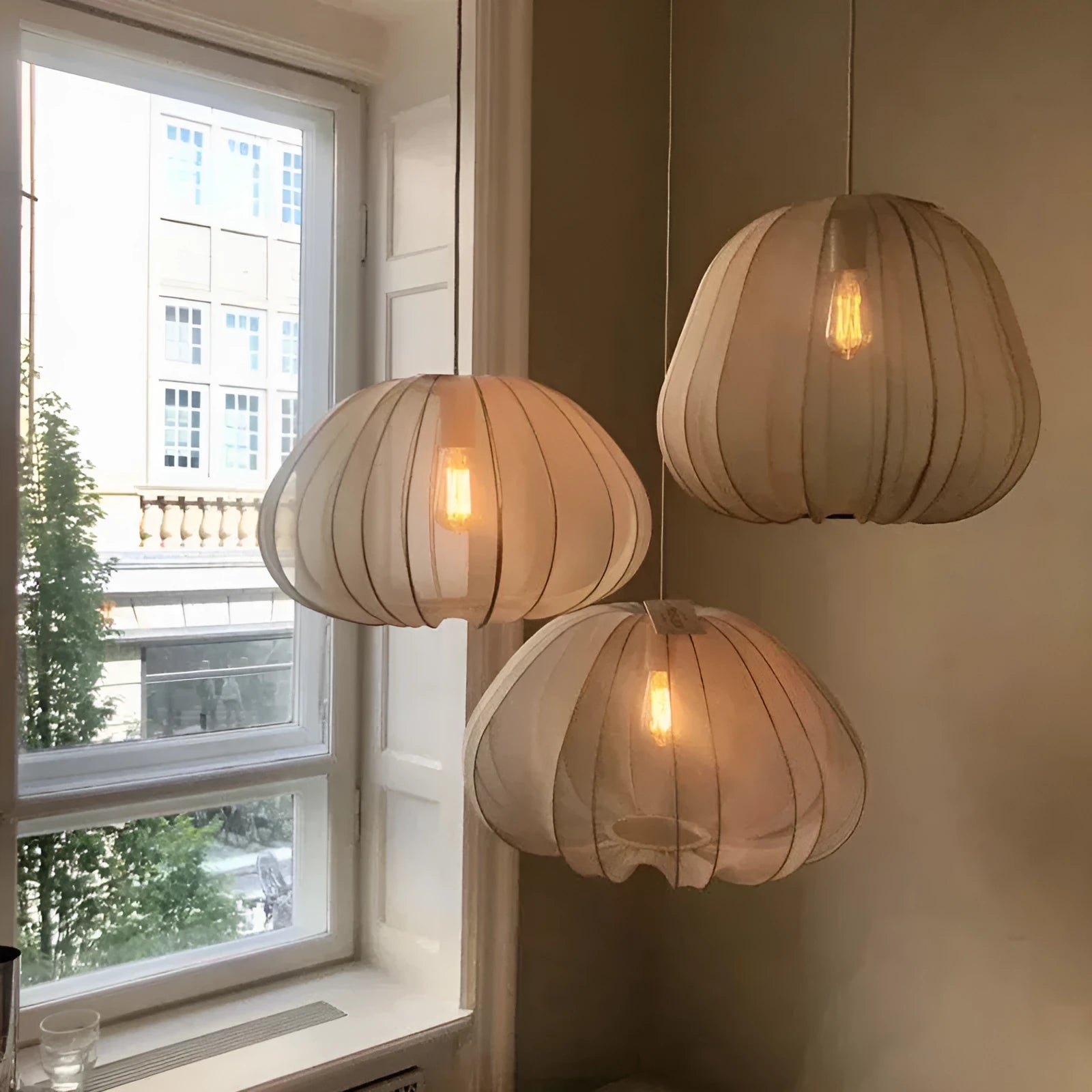 Japanese style pumpkin ceiling lamp with iron construction and branch-type fitting in white or grey blue