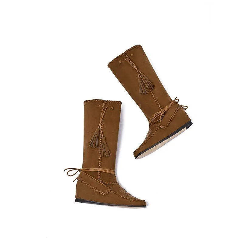 Mid-top square toe western cowboy boot in brown with suede lining and flat heel