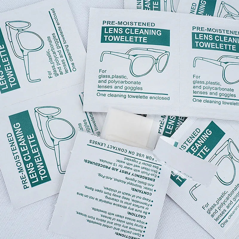100 individually packaged white quick-drying anti-fog cleaning wipes for lenses and screens.