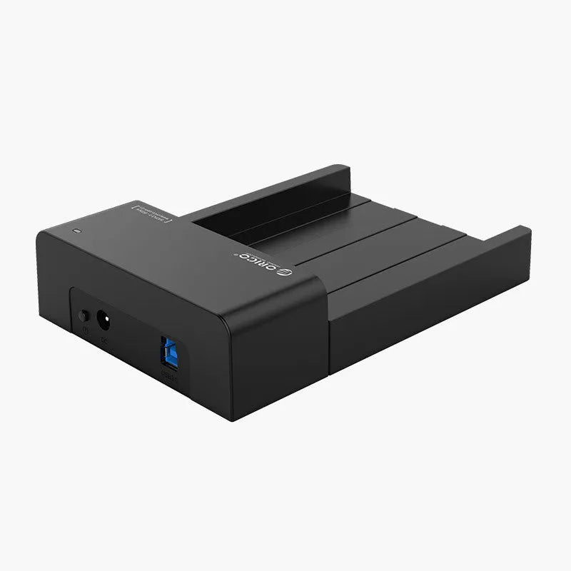 Black plastic universal hard disk box for 2.5 inch and 3.5 inch SATA drives with data cable