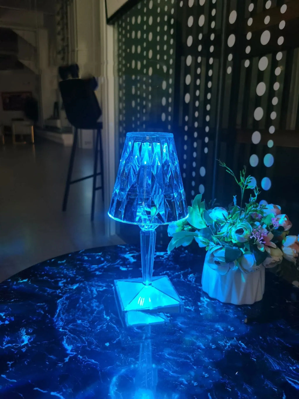 Portable diamond table lamp with colourful touch control, 26.8cm height, 12cm diameter, USB rechargeable