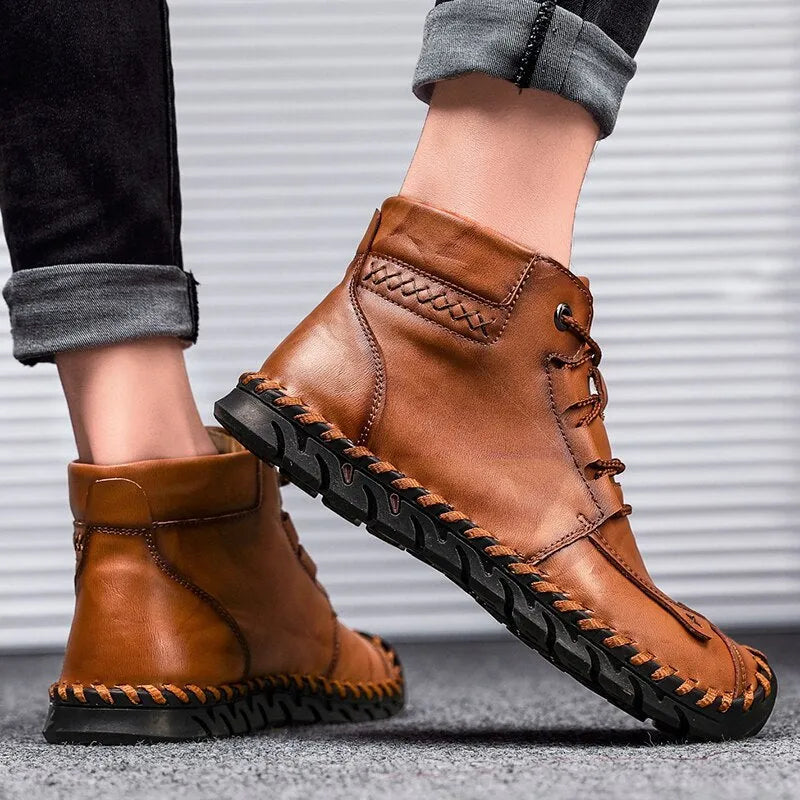 Men's casual leather tooling boots in cow split leather with rubber sole and thick bottom heel