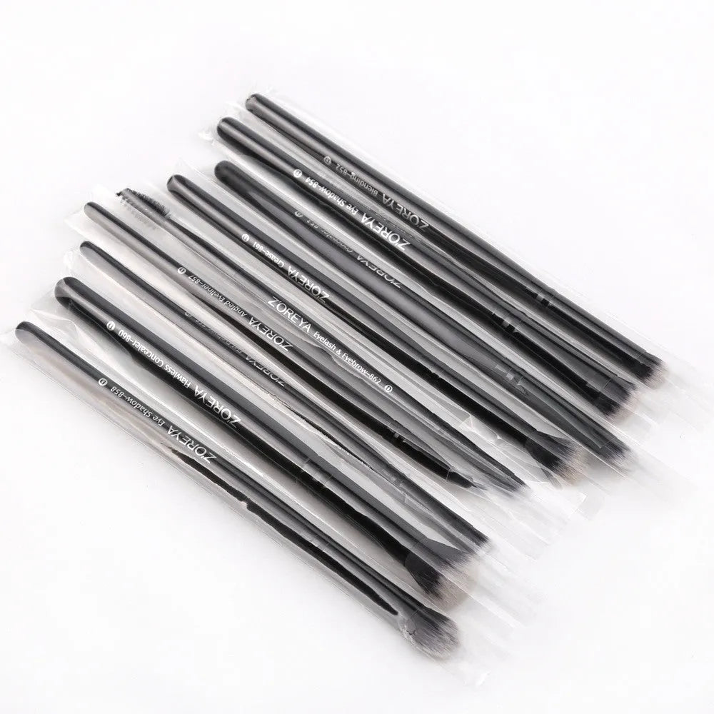 ZOREYA15 15 piece black makeup brush set with synthetic hair and wood handles