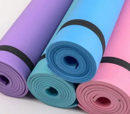 EVA yoga mat in one of six colours showing 4mm or 6mm thickness option on a floor