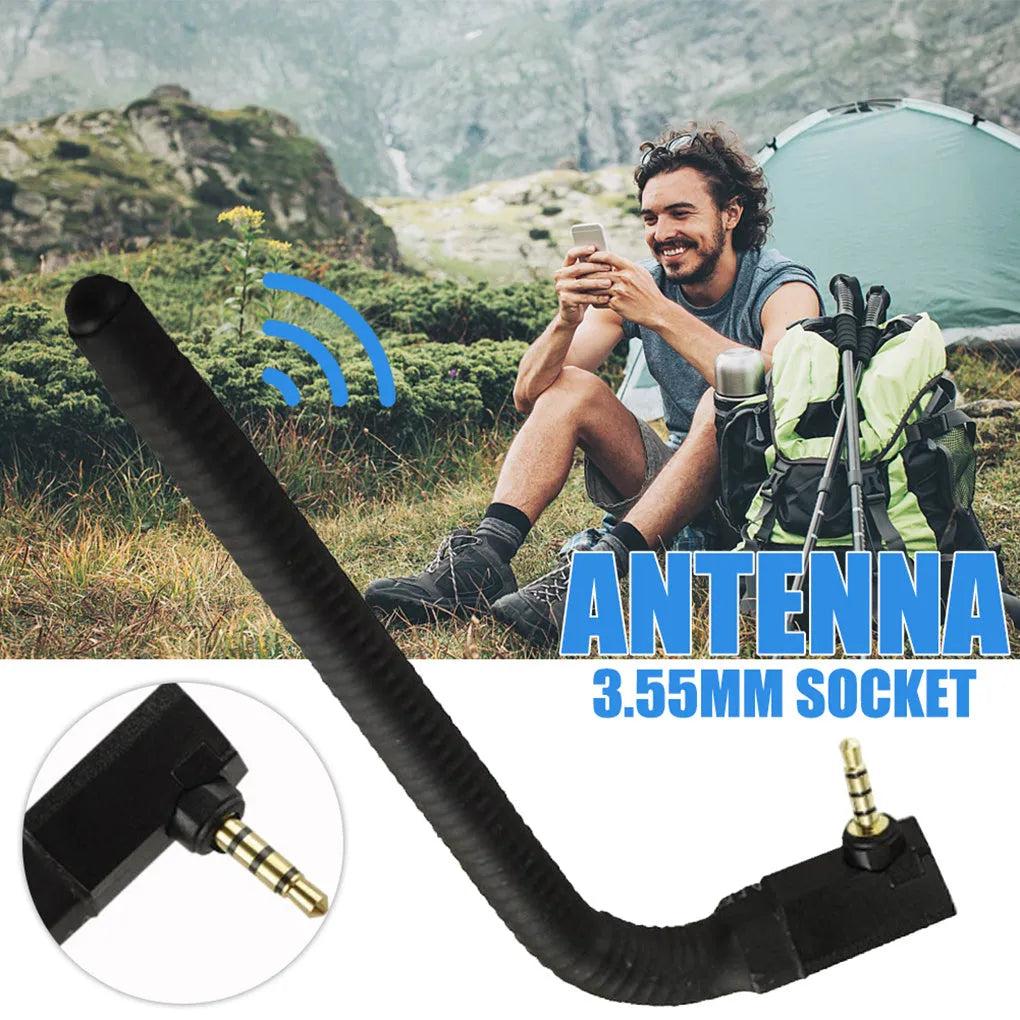 Mobile phone signal enhancement antenna for car window mounting with 6dBi gain