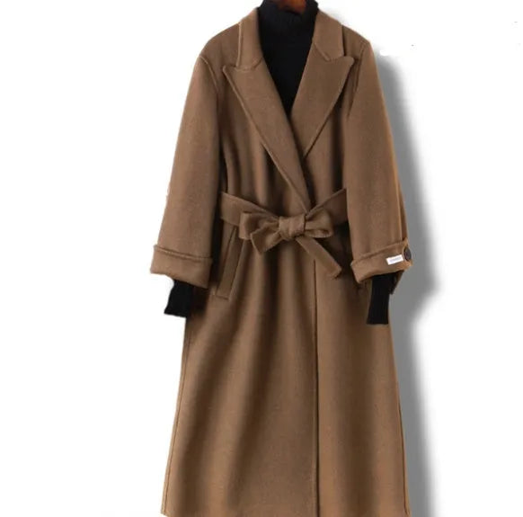 Men's wool coat with long suit collar and single-breasted front in slim fit