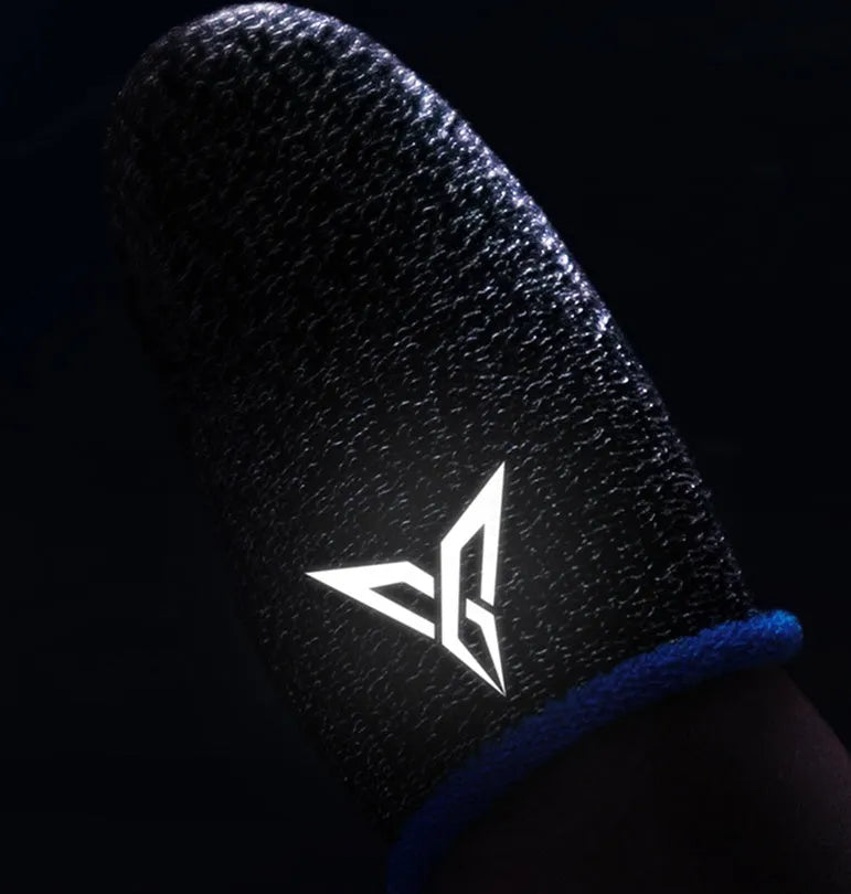 Green game thumb sleeve with silver fiber ring-spun yarn and 3M reflective logo for sweaty hands