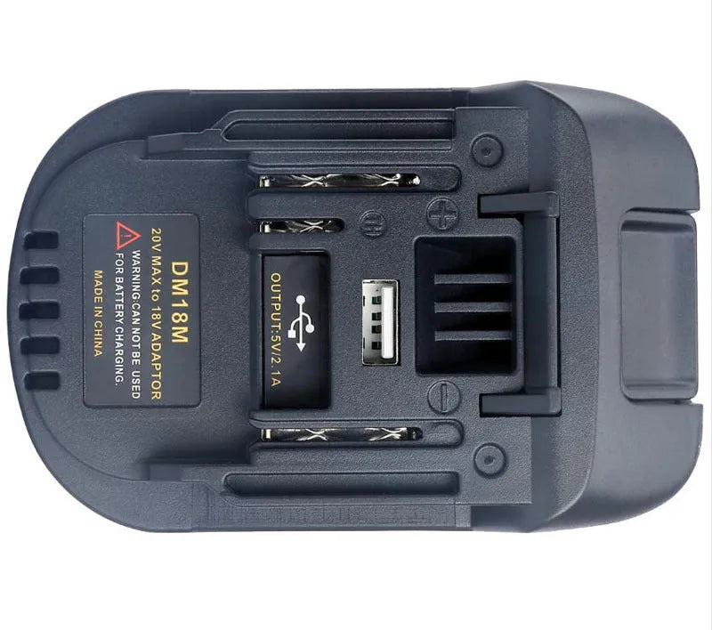 Black Milwaukee to MAKITA battery adapter measuring 125x90x65mm