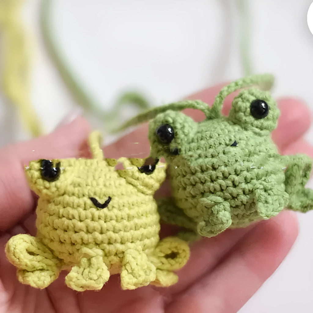Handmade woven plush frog pendant for car decoration with green colour and cartoon style