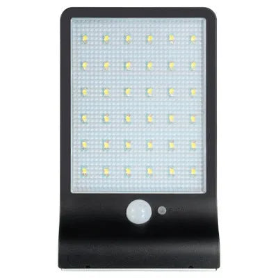 Outdoor waterproof solar garden lamp with IP65 rating for landscape lighting
