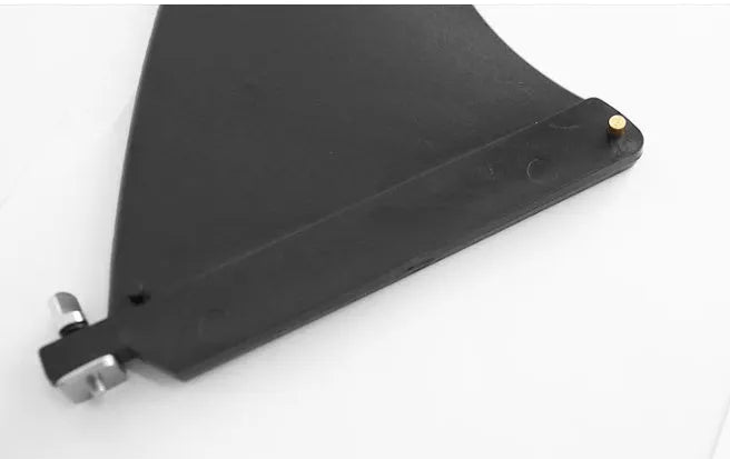 Heytur plastic SUP paddle with removable fish fin attachment on blade.