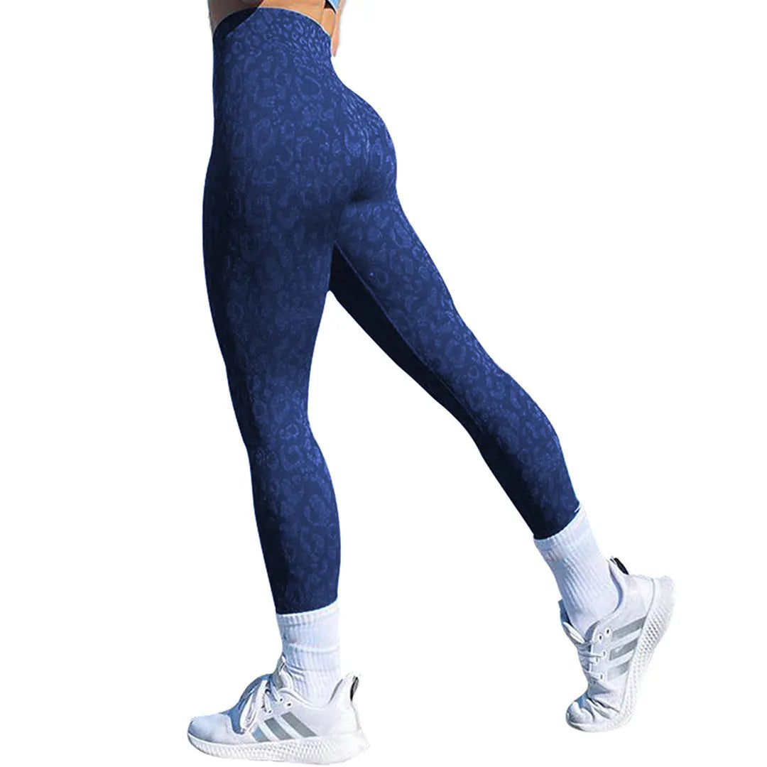 Women's push-up butt leggings in camouflage pattern for fitness workouts