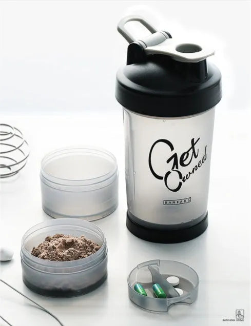 Fitness shake cup 500ML plastic leak-proof design for protein shakes portable gym use