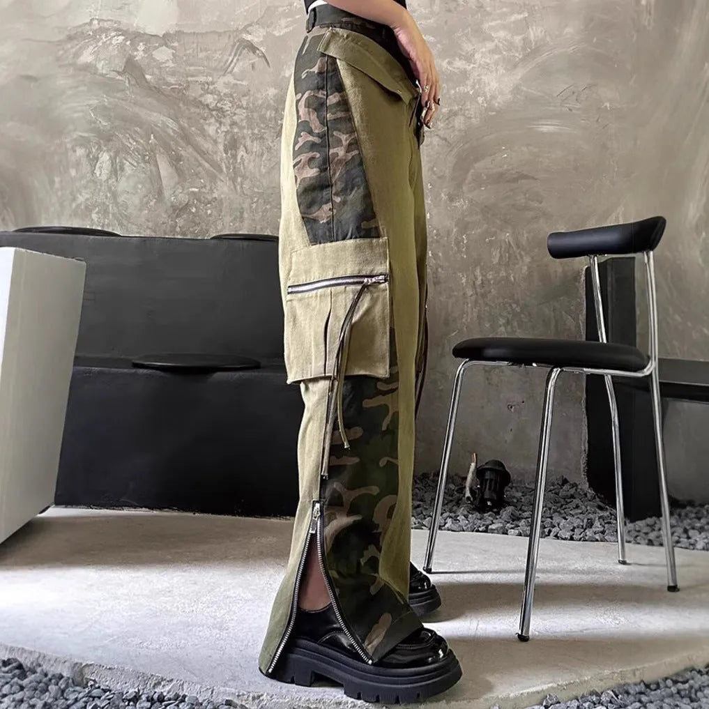 Dark khaki high waist jeans with leopard print and fake two-stitching tooling details