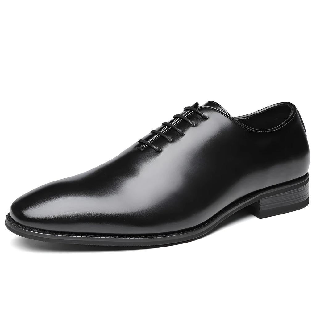 New leather hand-polished business shoes for men, black colour, small round toe, low upper
