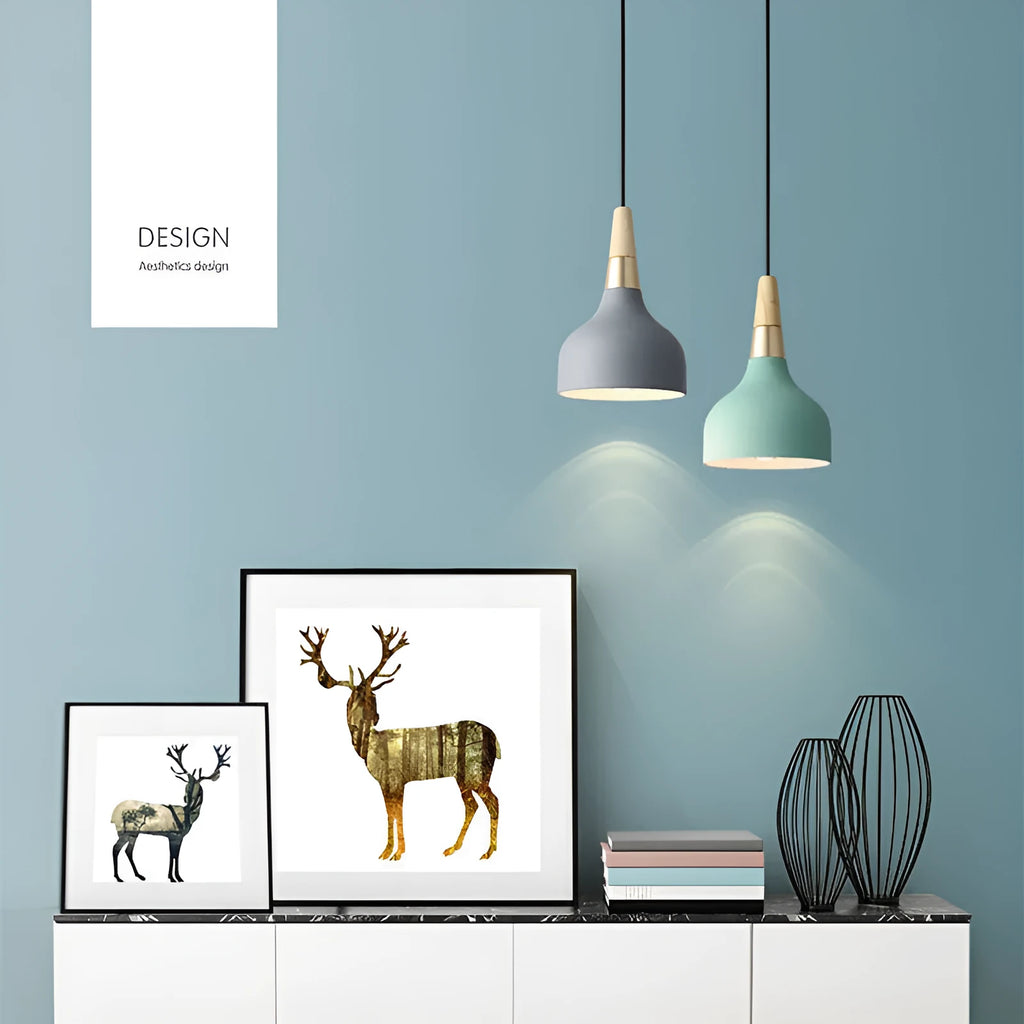 Modern small three-light chandelier in macaron style, 150x200mm, black finish