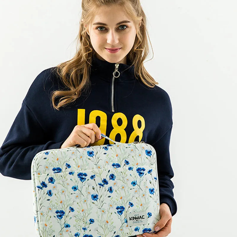 White polyester waterproof shockproof protective cover for notebook, tablet, or iPad with zip closure and computer pocket