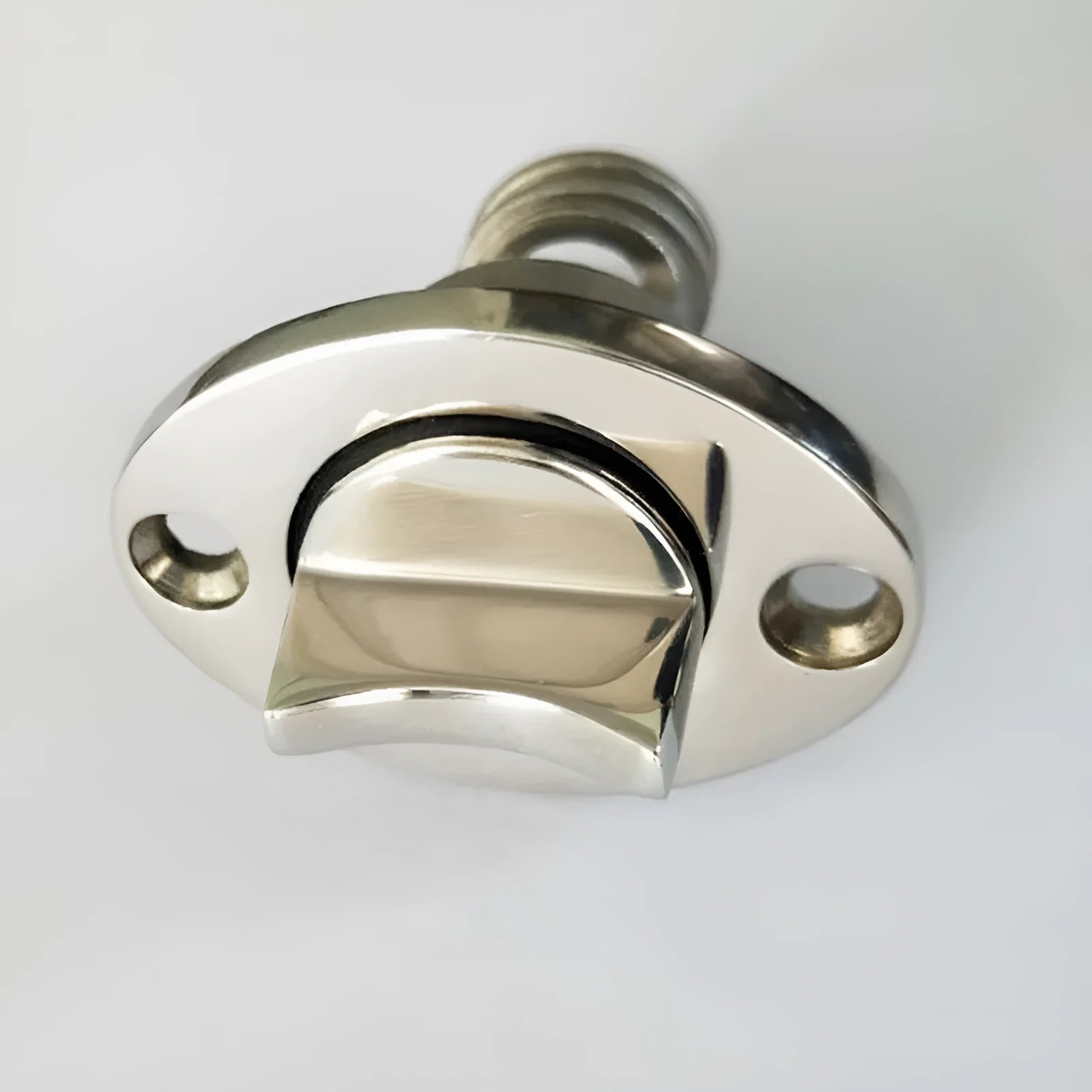 Stainless steel 316 marine water plug for ships and yachts measuring 4.5 by 5.5 by 2.0 cm