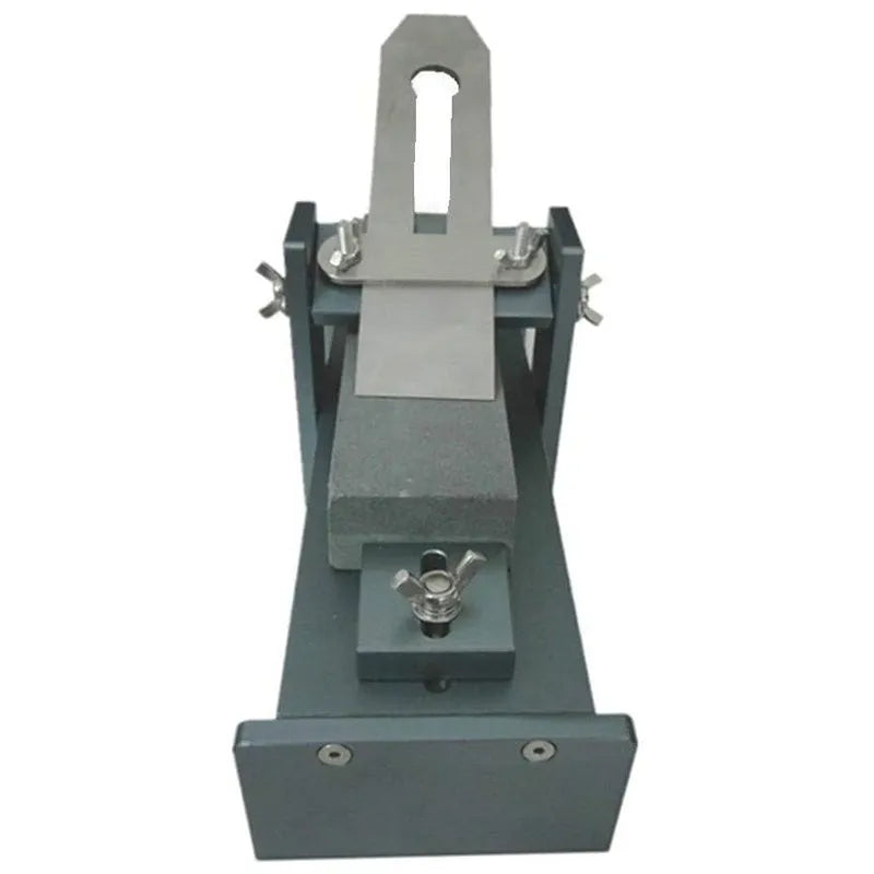 Fixed angle sharpening tool for woodworking chisels and planers made from aluminium alloy.