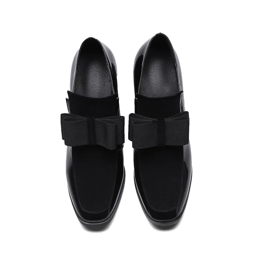 Black patent leather women's high heels with a thick 8cm heel and square toe.