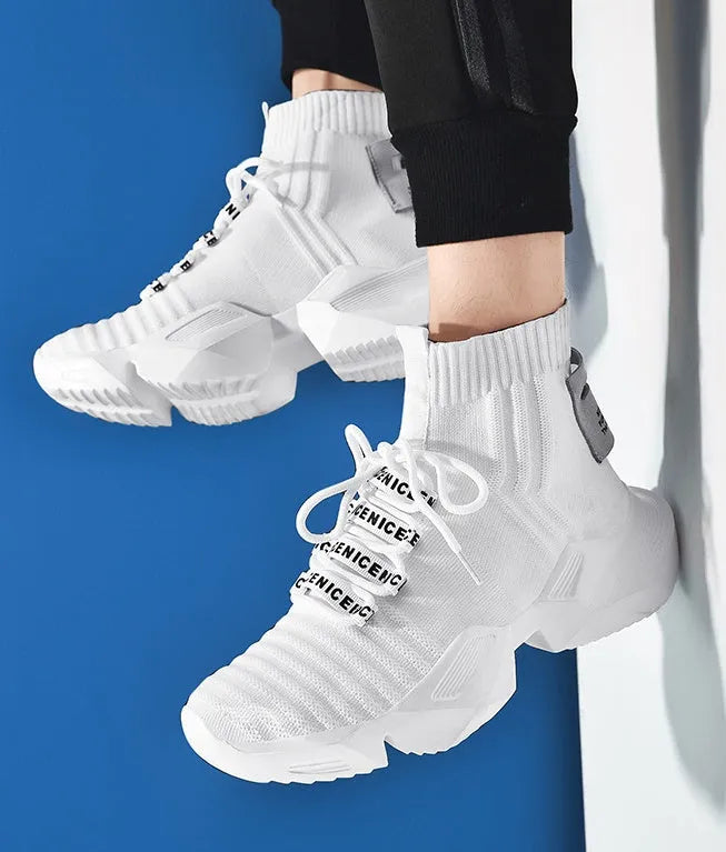 Men's black and white casual sports shoes with mesh lining and thick sole in sizes 39-47