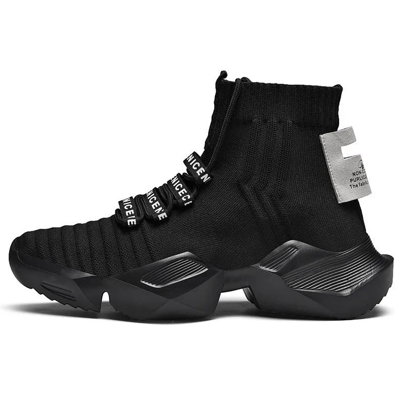 Men's black and white casual sports shoes with mesh lining and thick sole in sizes 39-47