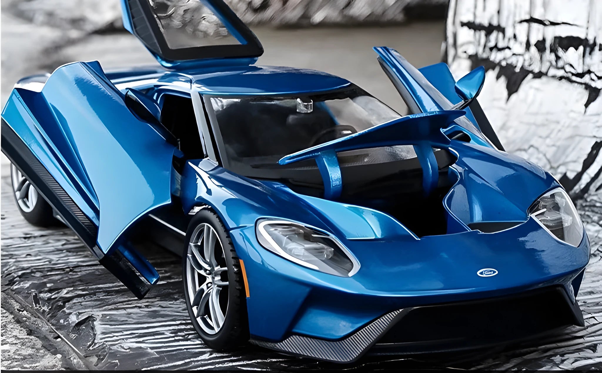 Blue simulation alloy 1:18 scale sports car model with force control