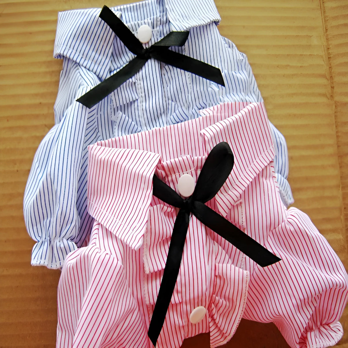 Cotton bubble sleeve bow tie pet shirt in red or blue stripes, sizes S to XXL