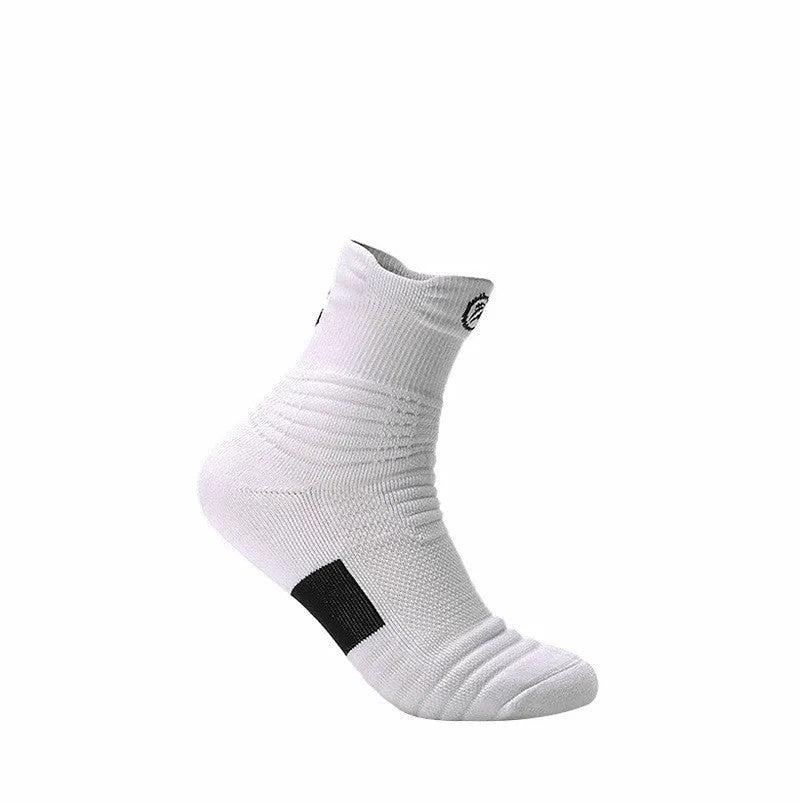 Men's Elite sports socks with thick towel bottom, low cut boat sock style in black