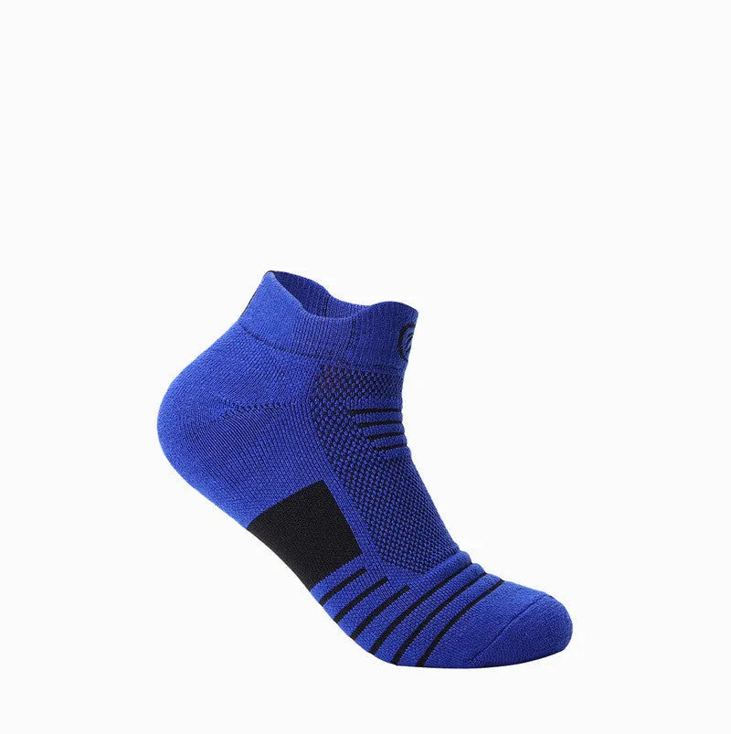 Men's Elite sports socks with thick towel bottom, low cut boat sock style in black