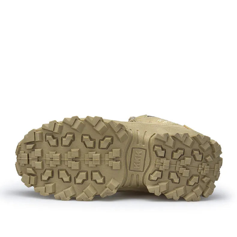 US Army Delta Tactical Boots in black and sand colours with rubber sole for outdoor activities