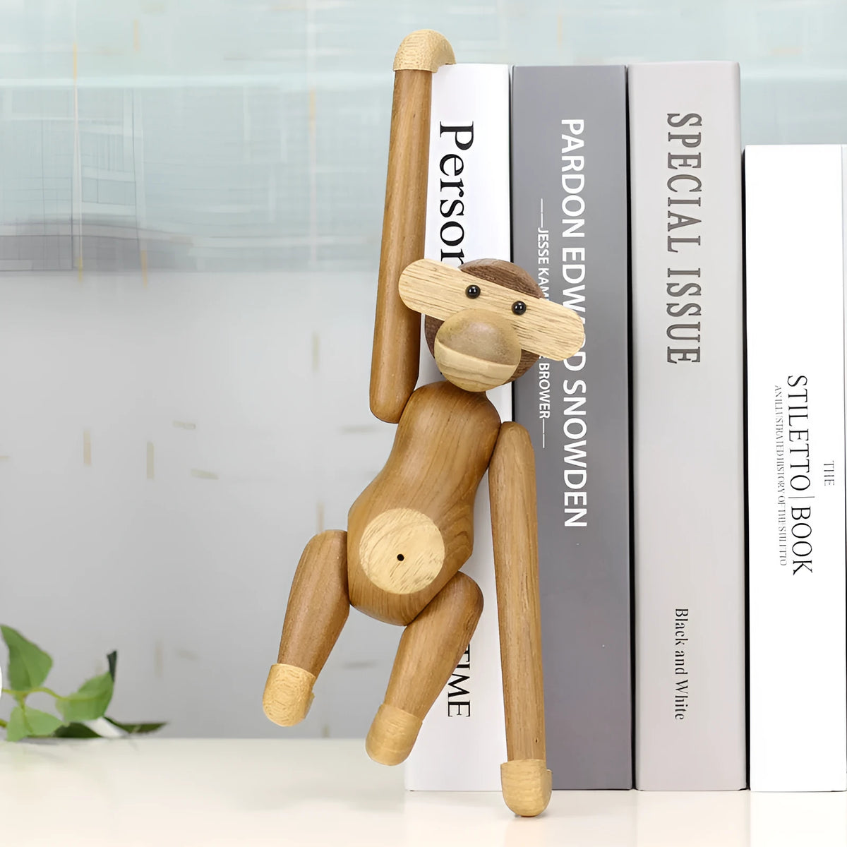 Small brown wooden craft gift 20cm high for personal gifting