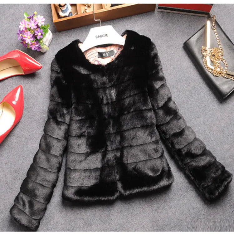 Women's faux fur street fashion top in short length with regular sleeves