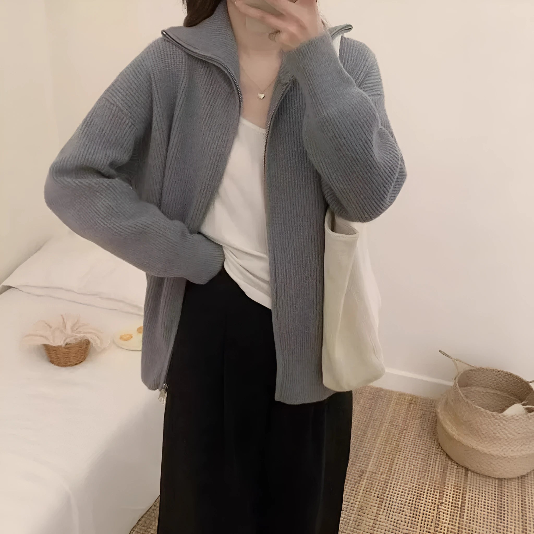 Hong Kong style double zipper knitted cardigan jacket in loose fit with floral pattern and three-dimensional decoration