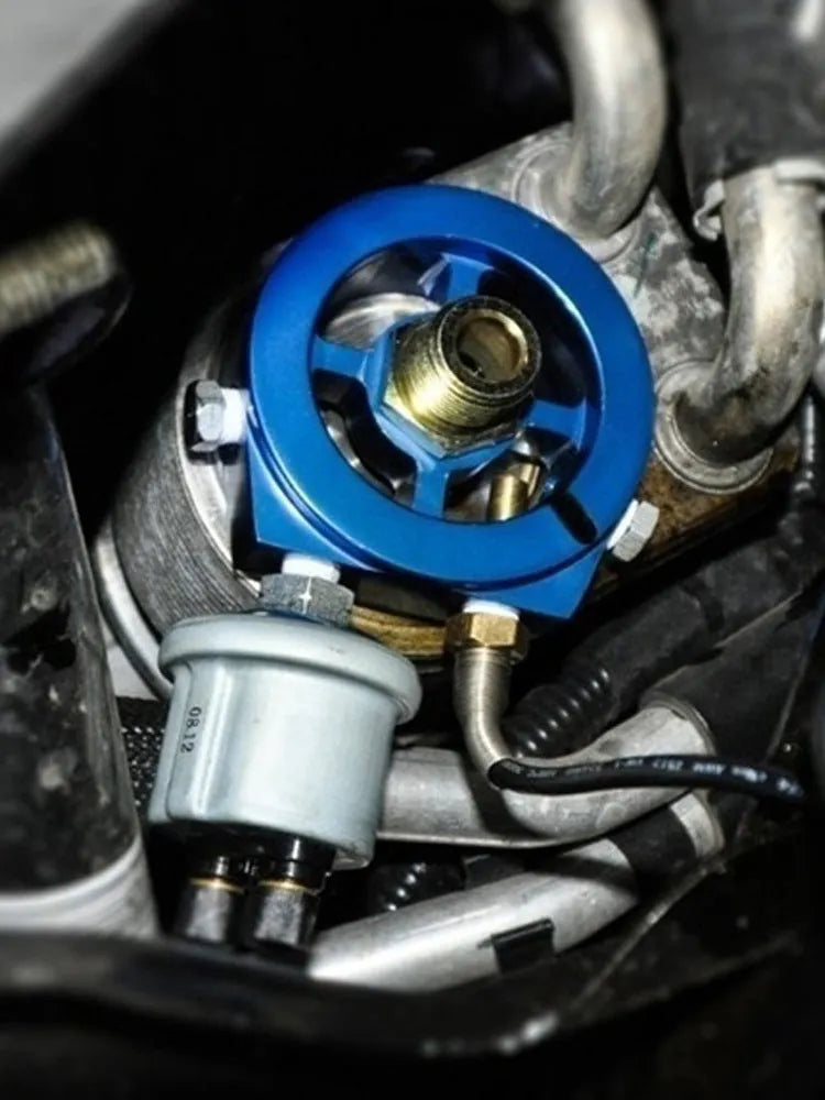 Aluminium oil pressure gauge adapter in five colour options: black, blue, gold, red, silver