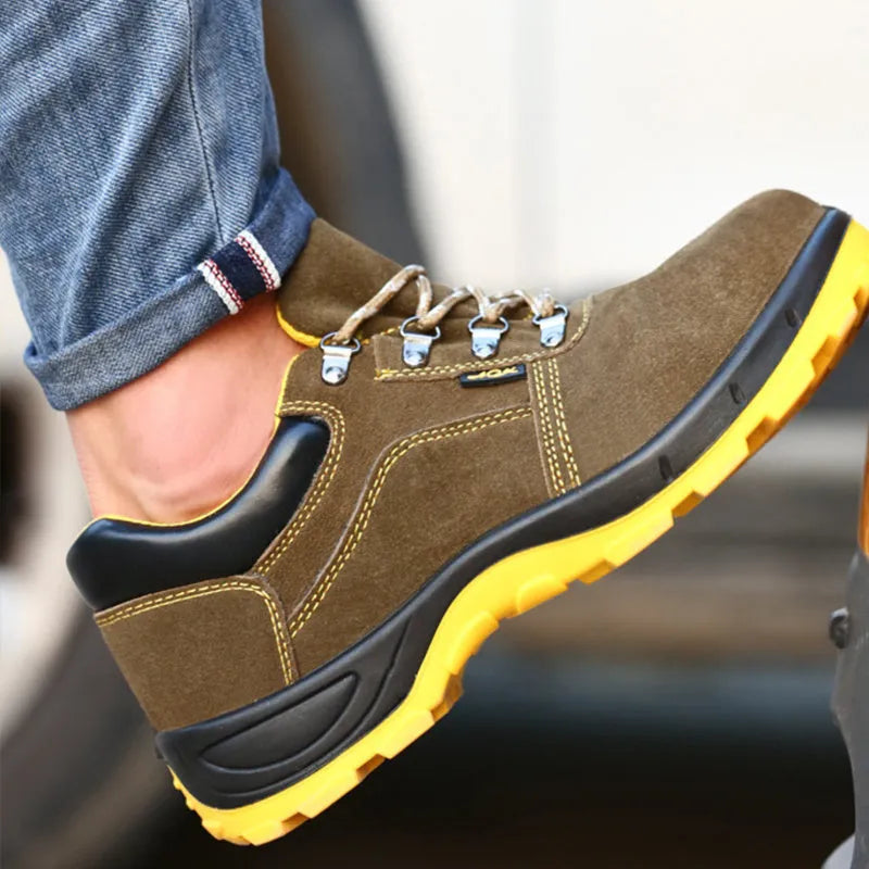 Bronze steel toe safety shoes with cow suede upper and anti-skid sole