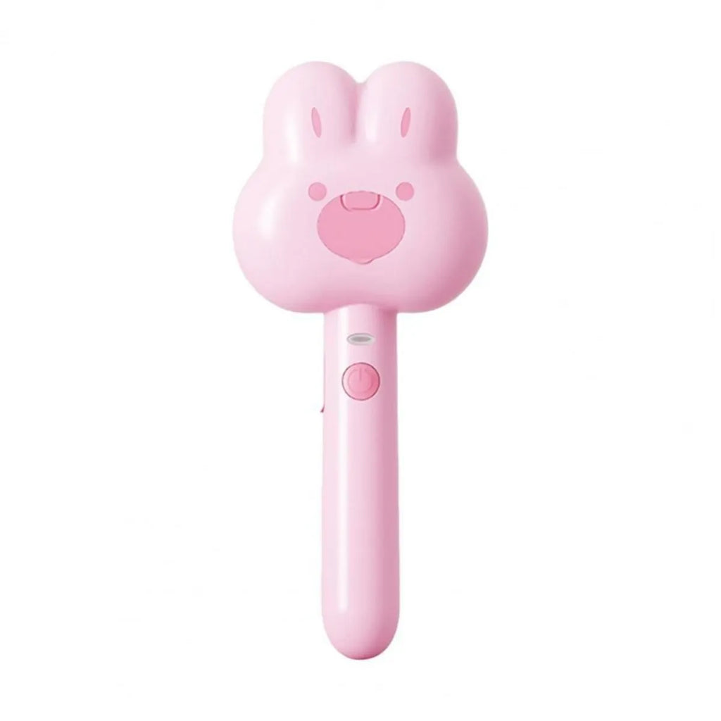 Cartoon design cat steam grooming brush with long handle and rounded bristles in green colour