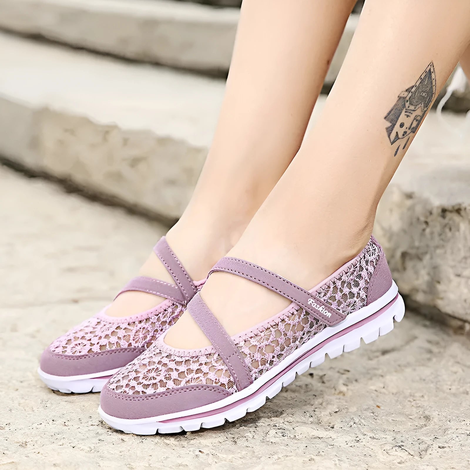 Women's beige mesh lace-up casual flat shoes with round toe and sewing line details